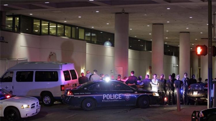 "Suspect 'not affiliated' with any group" - Dallas police - VIDEO