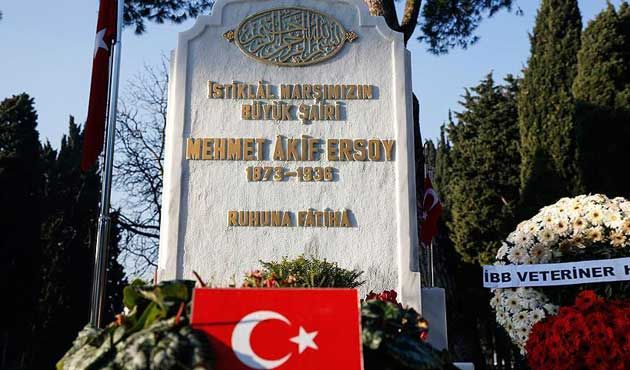 Mehmet Akif Ersoy, vefatının 80. yılında anıldı.