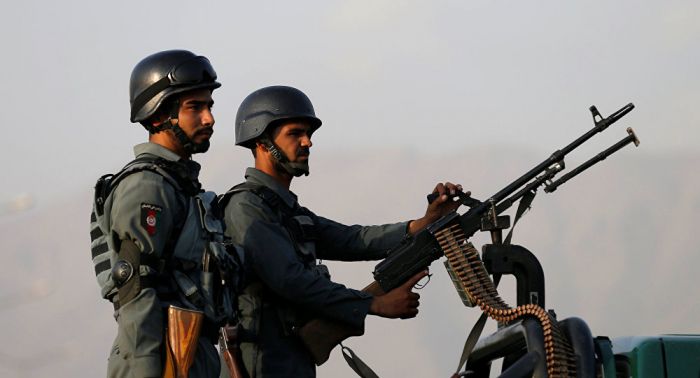 Una decena de policías afganos mueren en un enfrentamiento con los talibanes