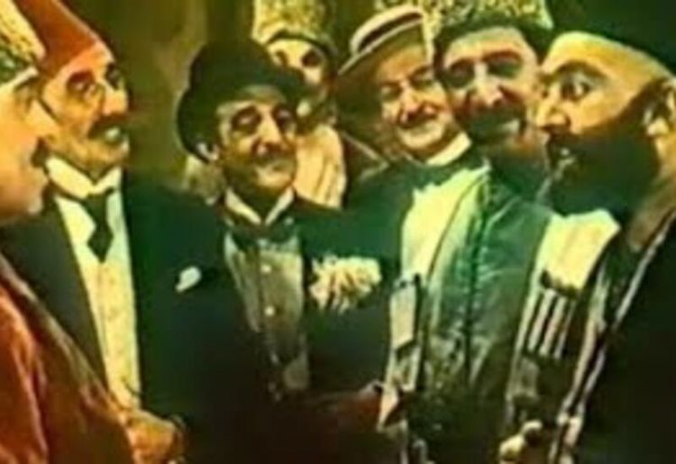 Армяне украли музыку из азербайджанской комедии "Не та, так эта"