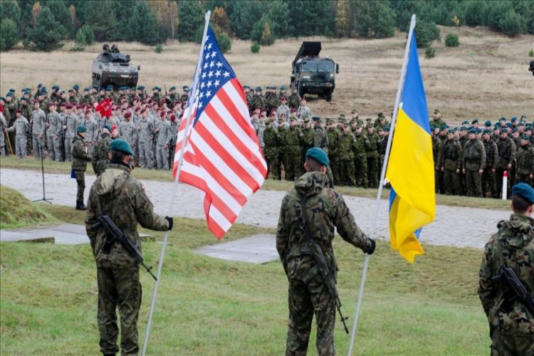 США намерены направить Украине новую военную помощь