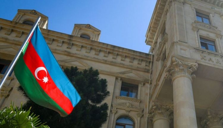 Азербайджан жестко осудил нападки Русопулоса