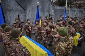 Украина вернула тела более 900 погибших военных