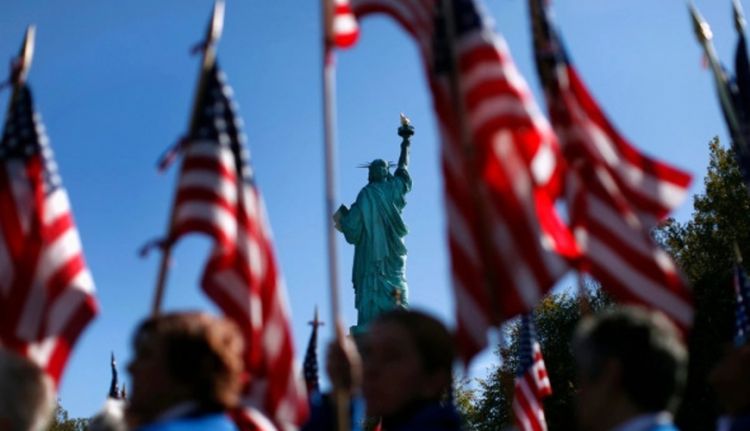 Больше половины населения США верят, что Трамп намерен присоединить Канаду и Гренландию