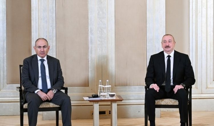 Что подпишут Алиев и Пашинян в кабинете у Трампа?