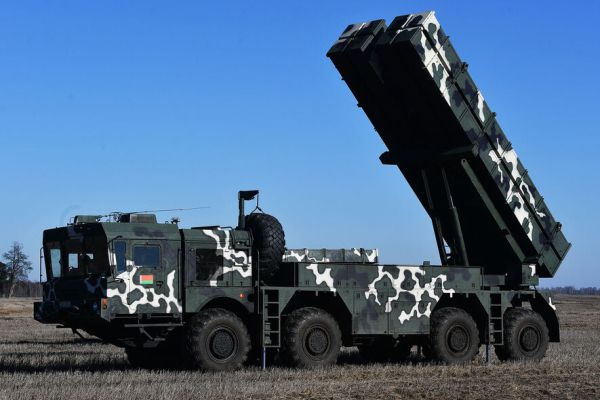 Белорусы вооружаются ядерными боеголовками