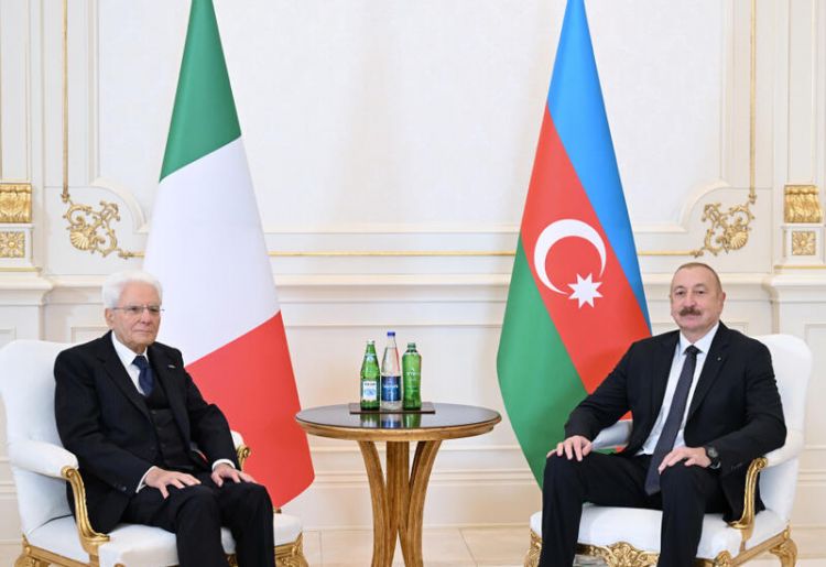 Президент Италии Серджо Маттарелла прибыл с визитом в Азербайджан