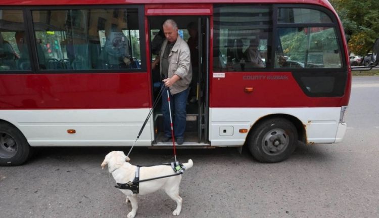 Итальянец свыше 50 лет притворялся слепым и заработал более миллиона евро